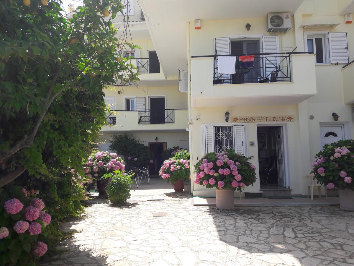 Pansion Filoxenia Apartments & Studios Tsoukaládhes Exterior foto